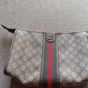 Gucci Beige GG Supreme Canvas Zip Pouch with Green-Red Web
